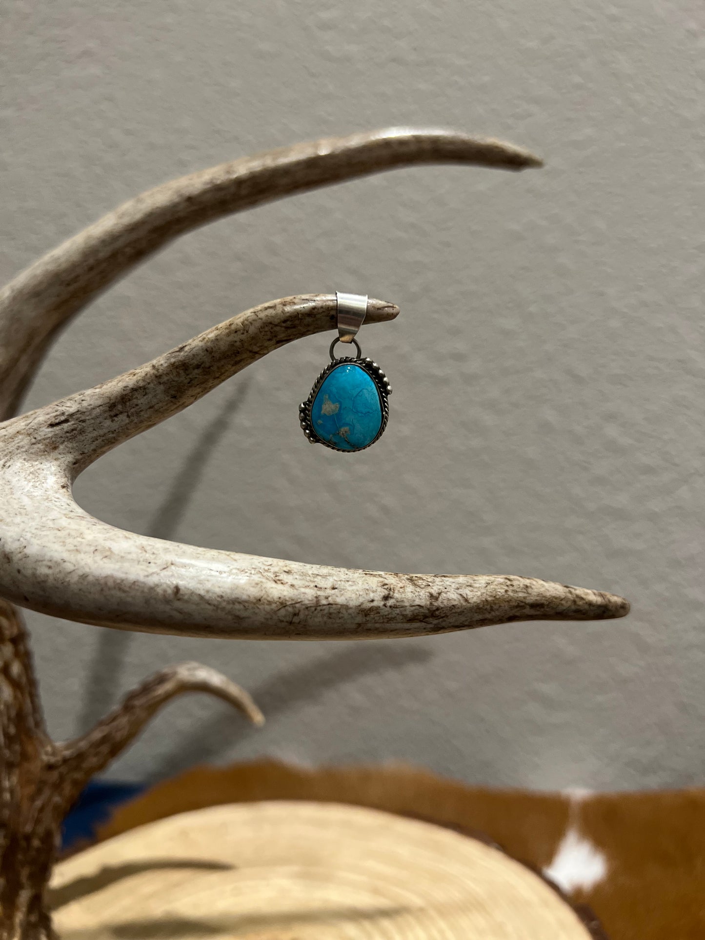 Kingman Pendant