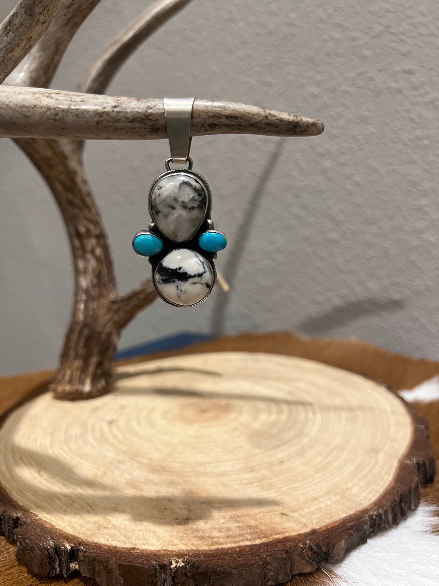 White Buffalo & Kingman Pendant